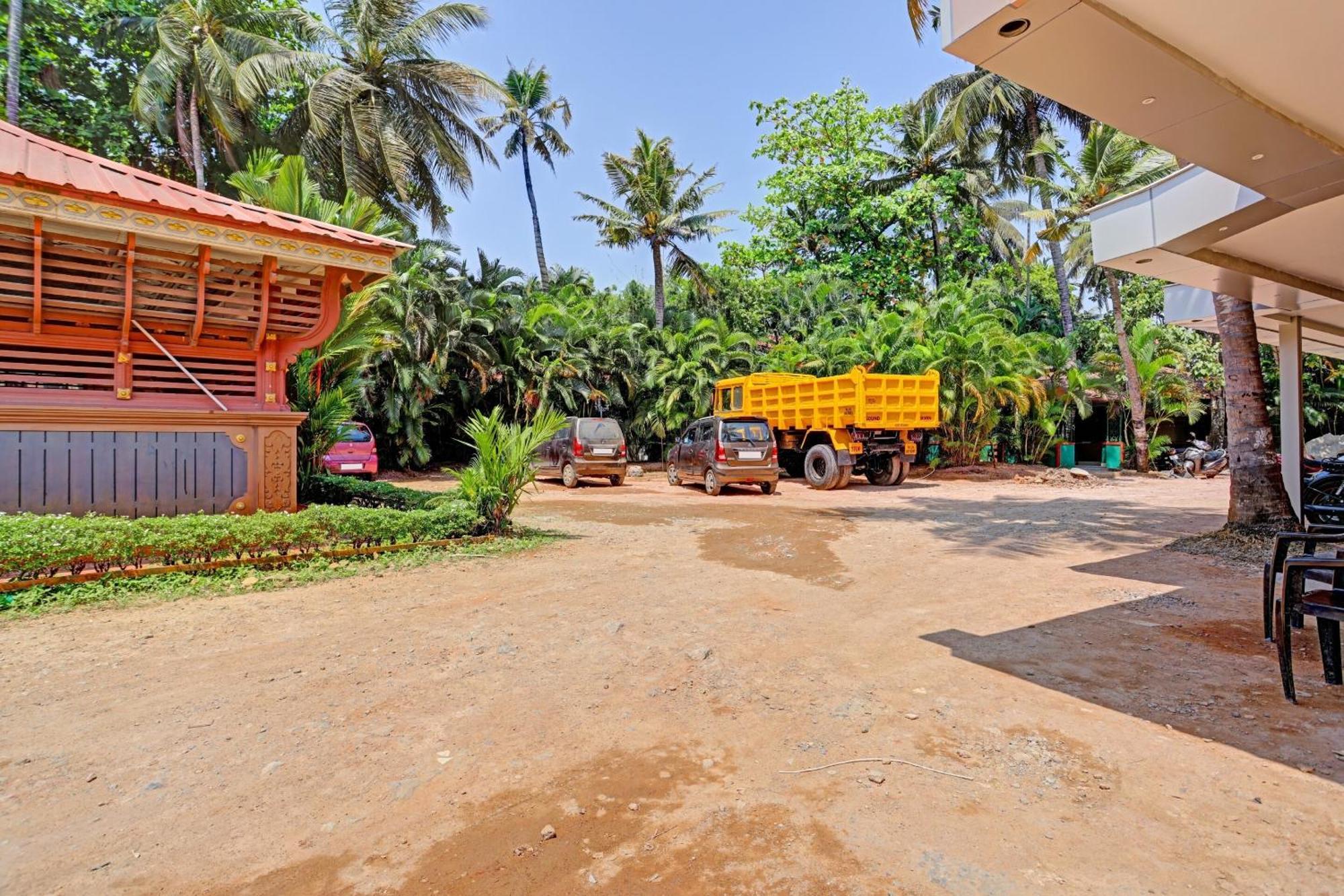 Super Collection O Pallava Rajadhani Thiruvananthapuram Bagian luar foto